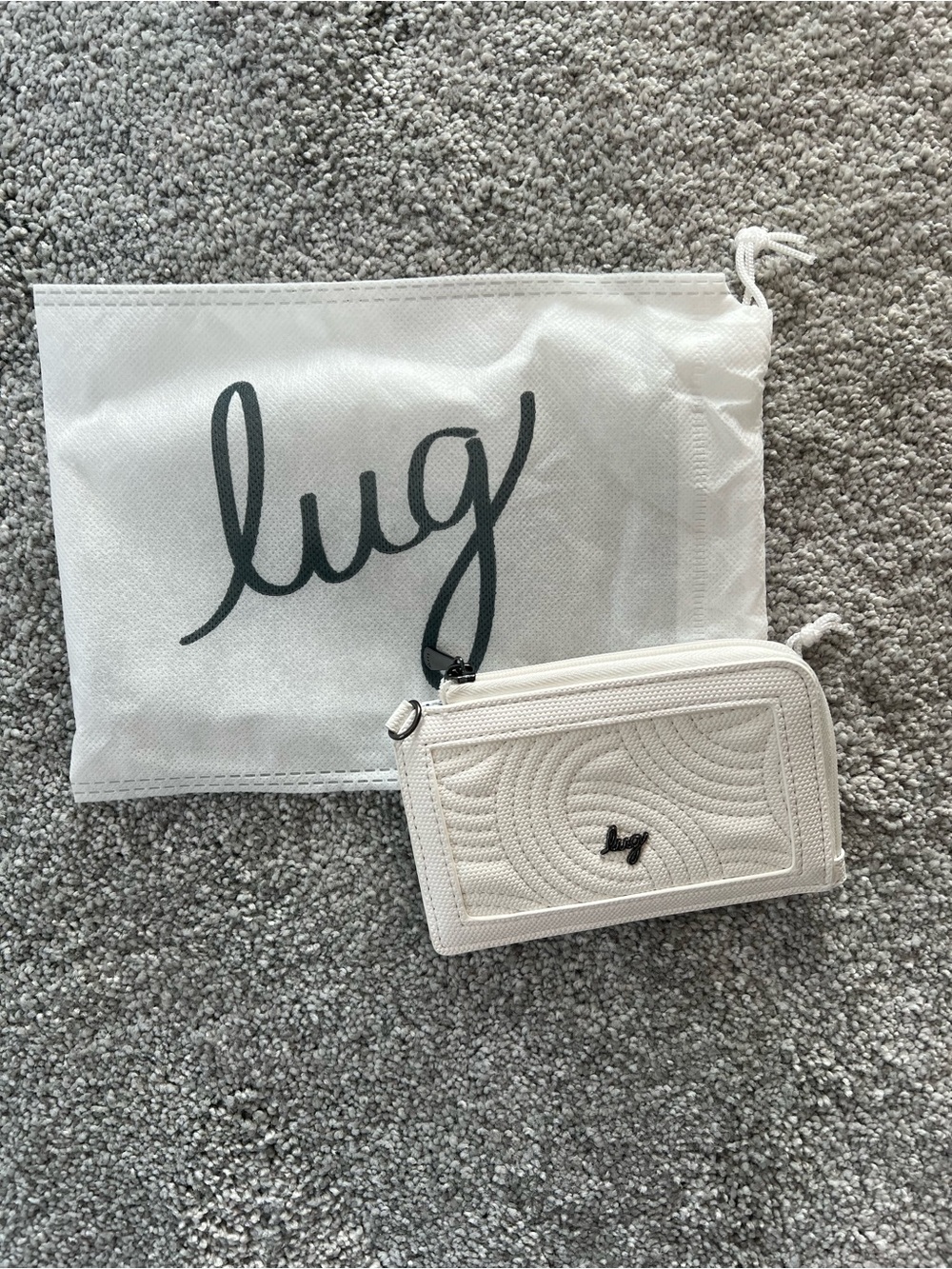 Lug Twirl Matt luxe white NWOT